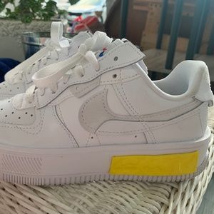 Nike Air Force 1